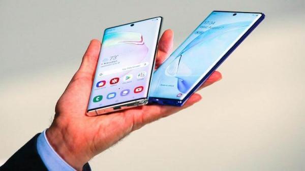 Смартфон Samsung