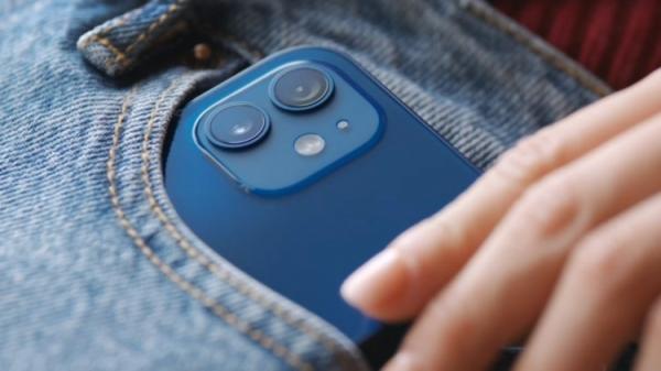 iPhone 12