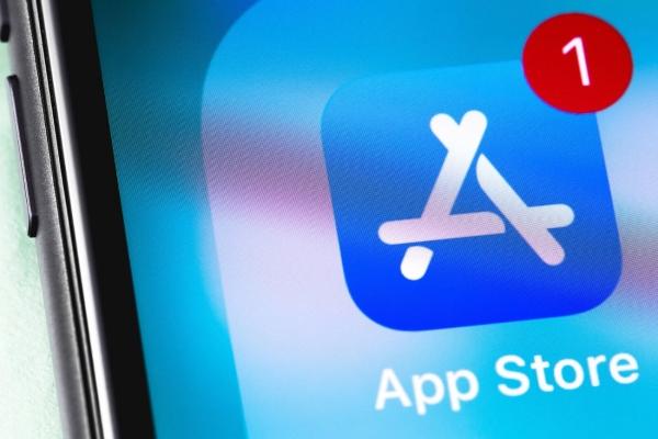 Apple удалила из app store