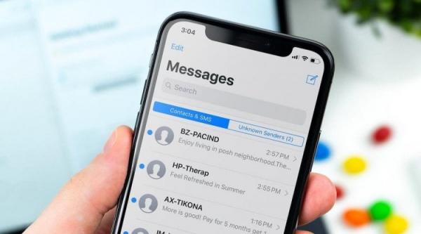 Почему iMessage до сих пор нет на iPhone. Споры о синем и зеленом пузырях могут идти еще долго. Но, хочется верить, что скоро они закончатся. Почему iMessage до сих пор нет на iPhone. Споры о синем и зеленом пузырях могут идти еще долго. Но, хочется верить, что скоро они закончатся. Фото.