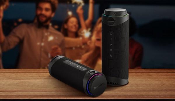 Tronsmart T7 — колонка со звуком 360 градусов. Колонка с объемным звуком и красивой подсветкой. Фото.