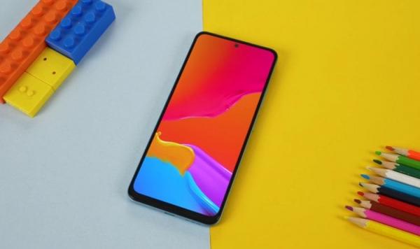 POCO X5 — смартфон с хорошим экраном. Классный смартфон для ценителей больших и насыщенных экранов. Фото: GadgetByte. POCO X5 — смартфон с хорошим экраном. Классный смартфон для ценителей больших и насыщенных экранов. Фото: GadgetByte. Фото.