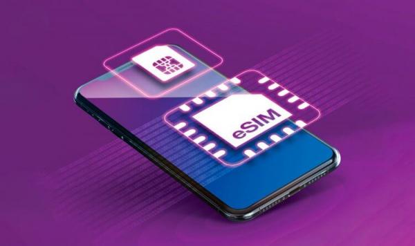 Можно ли потерять eSIM. eSIM встроена в телефон, поэтому ее невозможно потерять. Фото.