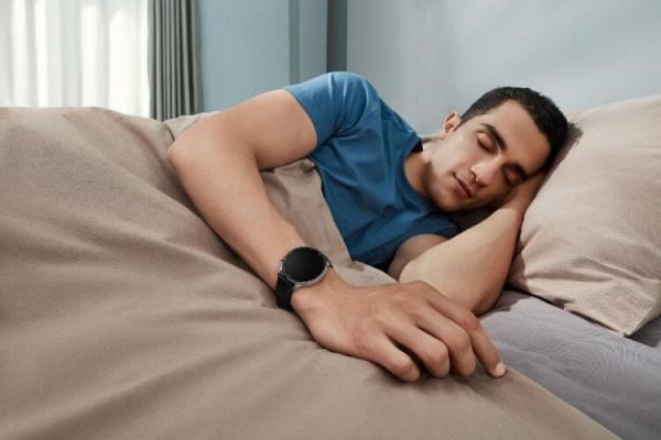 Какие умные часы лучше выбрать. В Amazfit GTR 2 можно спокойно спать и не переживать, что на следующий день они разрядятся. Изображение: zdnet.com. Какие умные часы лучше выбрать. В Amazfit GTR 2 можно спокойно спать и не переживать, что на следующий день они разрядятся. Изображение: zdnet.com. Фото.