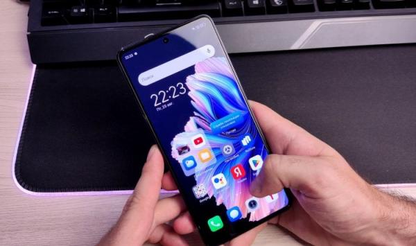 Красивый смартфон TECNO Camon 20 Pro. В этот экран даже сканер отпечатков встроили! Фото: VREDNYY. Красивый смартфон TECNO Camon 20 Pro. В этот экран даже сканер отпечатков встроили! Фото: VREDNYY. Фото.