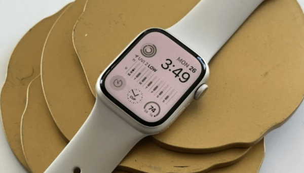 Apple watch 8 series white