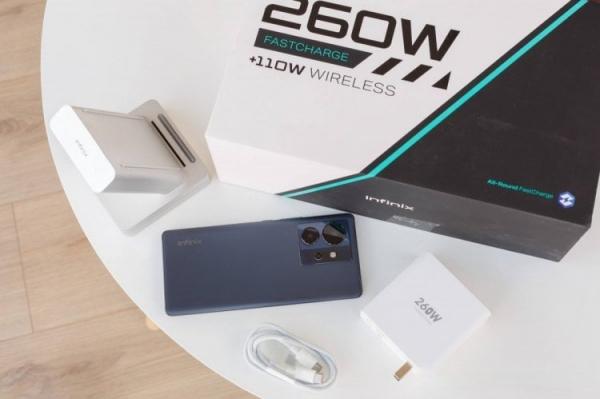 Отличия смартфонов Infinix и TECNO. TECNO экспериментирует с камерами, а Infinix — со скоростью зарядки. Фото: gsmarena.com. Фото.