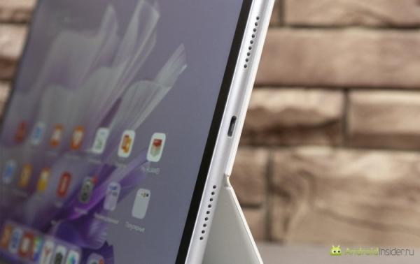 Обзор HUAWEI MatePad Air PaperMatte Edition. Зарядка через USB Type-C. Фото.