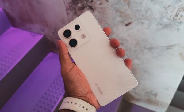 Сравнение Redmi Note 11 Pro+ 5G и Redmi Note 13. Схожий по цене Redmi Note 13 5G почти во всем уступает Redmi Note 11 Pro+ 5G. Фото: Tech Singh. Сравнение Redmi Note 11 Pro+ 5G и Redmi Note 13. Схожий по цене Redmi Note 13 5G почти во всем уступает Redmi Note 11 Pro+ 5G. Фото: Tech Singh. Фото.