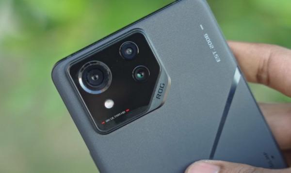 Мощный смартфон с хорошей камерой. ROG Phone 8 — редкий игрофон с крутыми камерами. Фото: C4ETech English. Фото.