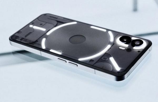 Характеристики Nothing Phone 2a. Ставшая фирменной для Nothing подсветка скорее всего никуда не денется, но станет более простой. Фото.