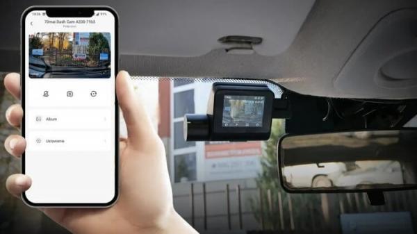 Хороший недорогой видеорегистратор. Посмотреть видео с 70mai Dash Cam A200 можно с помощью мобильного приложения. Фото.