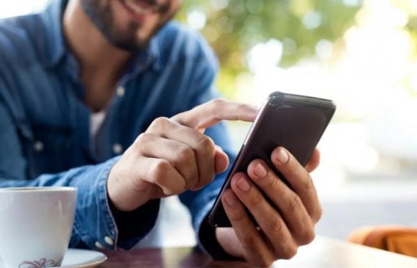 Оптимизация работы смартфона. Оптимизация Android — одна из причин, заставляющих установить апдейт. Фото.