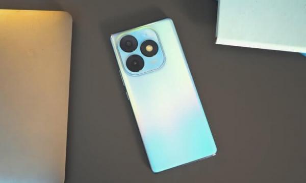 Itel S23 Plus — самый дешевый смартфон с экраном-водопадом. Более дешевого смартфона с таким экраном просто не существует. Фото: YugaTech. Itel S23 Plus — самый дешевый смартфон с экраном-водопадом. Более дешевого смартфона с таким экраном просто не существует. Фото: YugaTech. Фото.