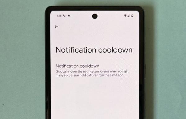 Новые функции Андроид 15. Android начнет отключать уведомления, если их станет очень много. Новые функции Андроид 15. Android начнет отключать уведомления, если их станет очень много. Фото.
