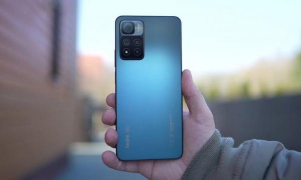 Недорогой, но хороший смартфон Redmi Note 11 Pro+. Стильный аппарат с рекордной зарядкой. Фото: TechLine. Фото.