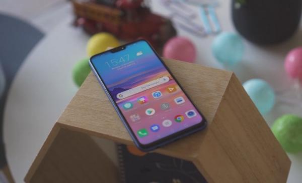 Процессор Kirin 710 в 2024 году. В свое время HONOR 8X был неплохим смартфоном, но он вышел 6 лет назад! Фото: GSMArena Official. Фото.
