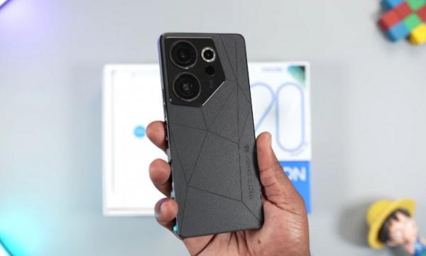 TECNO Camon 20 Premier — смартфон с хорошей камерой. Смартфон с лучшей сверхширокоугольной камерой на рынке. Фото: Valor Reviews. Фото.