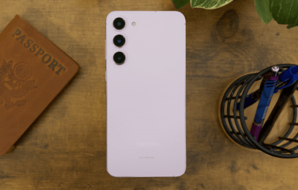 Важен ли объем оперативной памяти при выборе телефона. Galaxy S23 Plus в этом году получился крайне удачной и выгодной моделью. Изображение: Digital Trends. Фото.