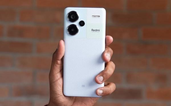 Redmi Note 13 Pro Plus — лучший смартфон до 30 тысяч. Самый сбалансированный смартфон до 30 тысяч рублей. Фото: Trakin Tech English. Фото.
