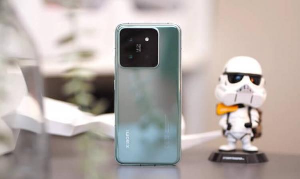 Рейтинг автономности смартфонов Xiaomi. Как ни странно, Xiaomi 14 с маленьким аккумулятором держит заряд дольше других смартфонов компании. Фото: YugaTech. Фото.