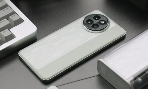Женский смартфон Xiaomi Civi 4 Pro. Красивый смартфон, ориентированный на женскую аудиторию. Фото: gizmochina. Фото.