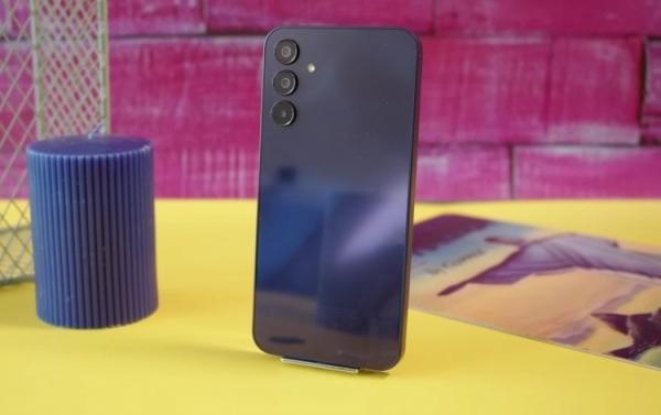 Смартфоны Samsung с хорошей батареей. Galaxy A15 — самый автономный Samsung в 2024 году. Фото: GSMArena Official. Фото.