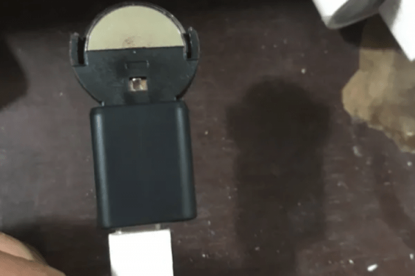 Зарядное устройство для батареек-таблеток. Изображение: AliExpress. Зарядное устройство для батареек-таблеток. Изображение: AliExpress. Фото.