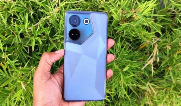 Стильный смартфон TECNO Camon 20 Pro. Смартфон, чью красоту не спрячешь даже под чехлом. Фото: Dominic Gichane. Стильный смартфон TECNO Camon 20 Pro. Смартфон, чью красоту не спрячешь даже под чехлом. Фото: Dominic Gichane. Фото.