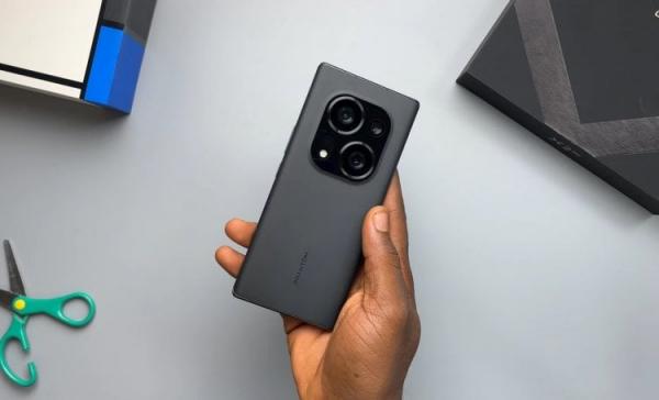 Недорогой флагман TECNO Phantom X2. Недорогой смартфон с намеком на премиум. Фото: Eugoson Quorch. Фото.