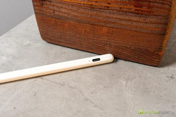 Рисование на планшете. Зарядка стилуса через USB Type-C. Магнитной, как у iPad, нет. Фото.