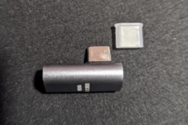 Боковой переходник для USB Type-C. Изображение: AliExpress. Боковой переходник для USB Type-C. Изображение: AliExpress. Фото.