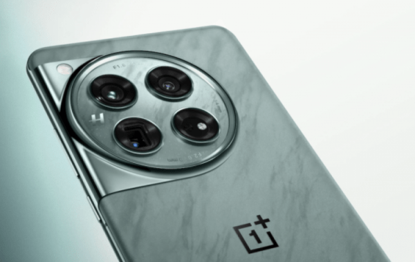 OnePlus 12R — OnePlus для студентов. OnePlus 12R. Изображение: Mobiltelefon.ru. Фото.