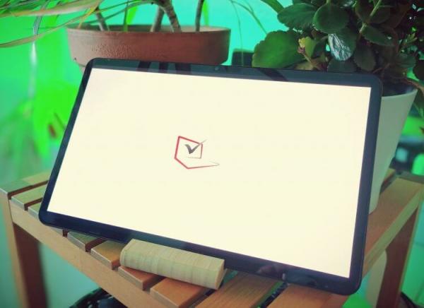 Планшет на Android с АлиЭкспресс. У T60 реально большой аккумулятор. Фото: Notebookcheck. Фото.