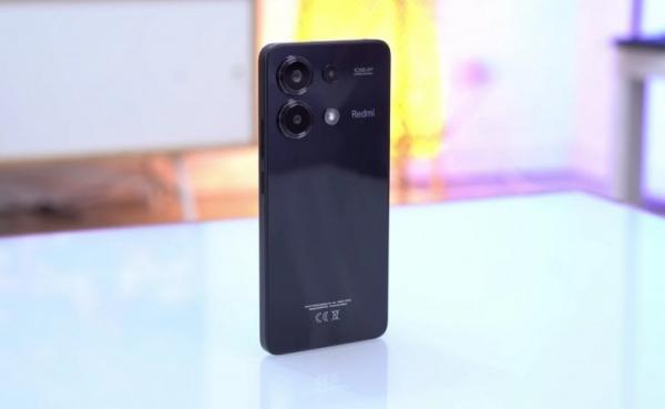 Недорогой смартфон Redmi Note 13. Максимально доступный смартфон для тех, кто далек от мобильных игрушек. Фото: YugaTech. Фото.