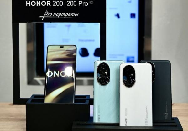 Камера HONOR 200. Новинки выглядят очень стильно. Фото.