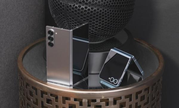 Цена Samsung Galaxy Z Fold6 и Z Flip6. Новые смартфоны Samsung уже можно купить, оформив предзаказ. Фото: Unbox Therapy. Цена Samsung Galaxy Z Fold6 и Z Flip6. Новые смартфоны Samsung уже можно купить, оформив предзаказ. Фото: Unbox Therapy. Фото.