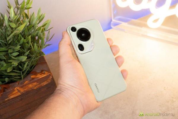 Что влияет на скорость работы смартфона. Huawei Pura 70 Ultra — это не только про классные фото, но и супер-быстрый интерфейс. Фото: AndroidInsider.ru. Фото.