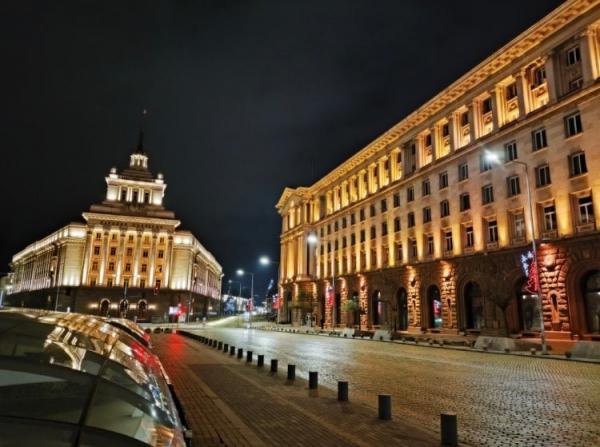 Камеры POCO X6 и POCO X6 Pro. Вечерний снимок, сделанный на POCO X6 Pro. Фото: gsmarena.com. Фото.