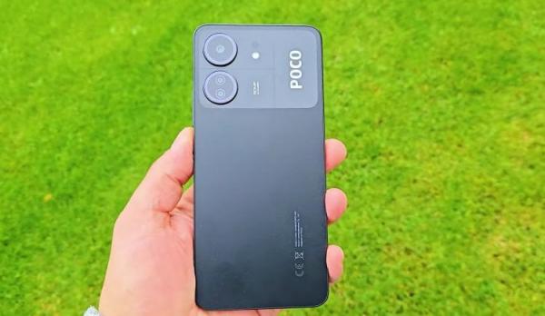 Недорогой смартфон POCO C65. Новый смартфон с хорошей автономностью. Фото: Tech4All. Фото.