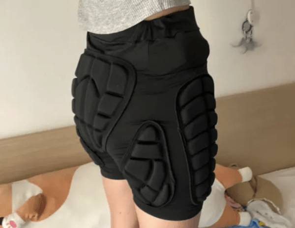 Защитные шорты для экстремалов. Изображение: AliExpress. Защитные шорты для экстремалов. Изображение: AliExpress. Фото.