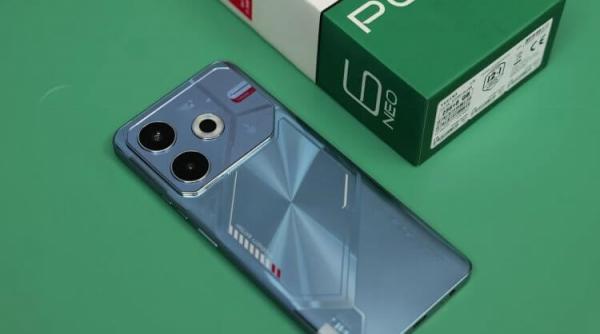TECNO Pova 6 Neo — смартфон с мощной батареей. Определенно лучший смартфон для такси. Фото: Izzi Boye. Фото.
