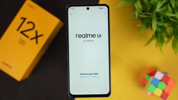 Недорогой смартфон realme 12x. Редкая модель для индийского рынка. Фото: Custom Tech Reviews. Недорогой смартфон realme 12x. Редкая модель для индийского рынка. Фото: Custom Tech Reviews. Фото.