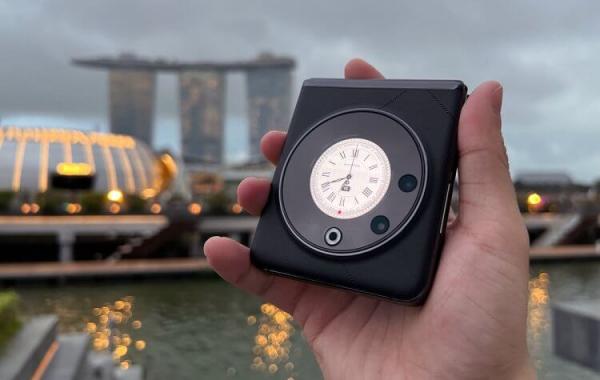 Стоит ли покупать Tecno Phantom V Flip. Классный аппарат. Особенно за эти деньги. Фото: HardwareZone. Фото.