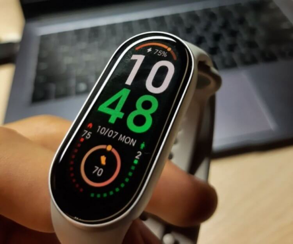 Лучший фитнес-браслет 2024. Mi Band 9 по-прежнему хорош! Надо брать, пока он стоит дешево. Фото.