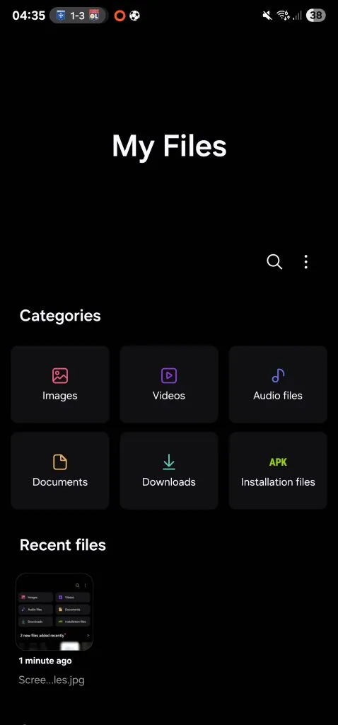 Интерфейс файлового менеджера One UI 7