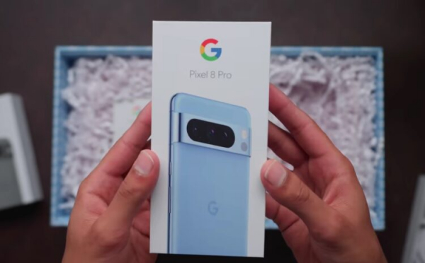 Бету могут затестить владельцы Google Pixel. Изображение: Mrwhosetheboss. Фото.