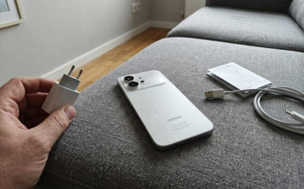 HONOR 600 видится отличным вариантом за свои деньги. Фото.