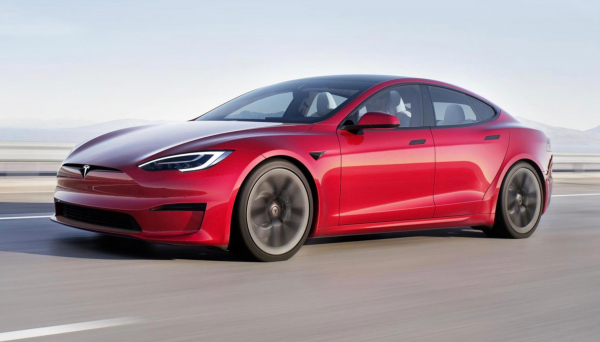 Даже аккумулятор Tesla садиться на холоде. Просто он намного умнее, чем в телефоне и сам может создавать себе комфортные условия, если надо. Фото.
